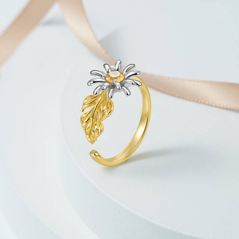 Gnoce Adjustable Open Daisy Flower Ring