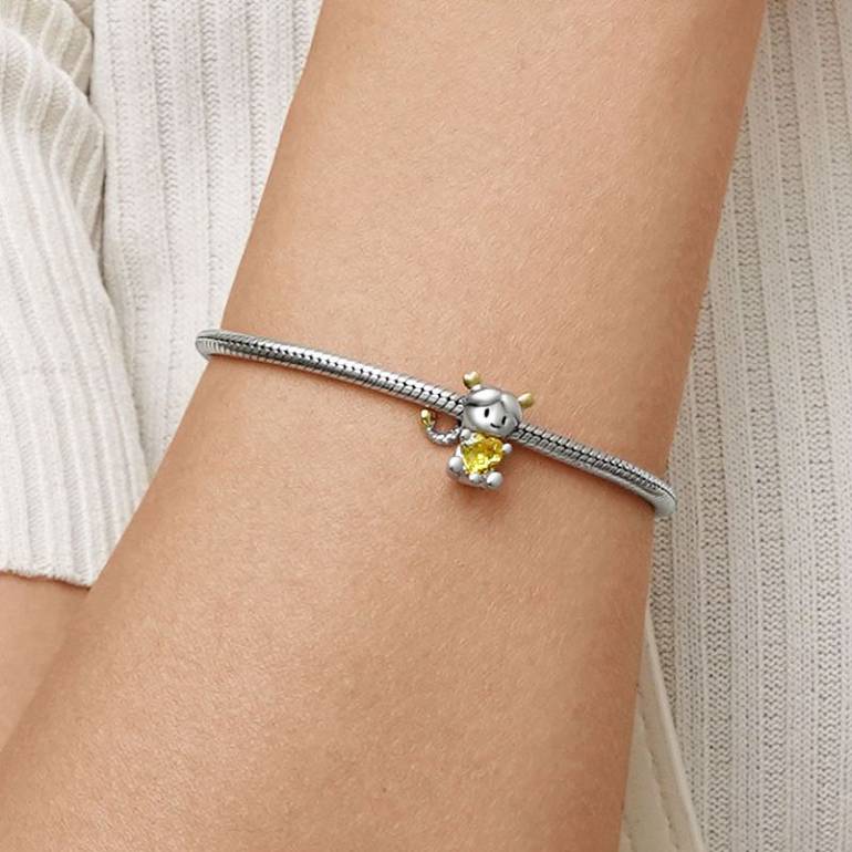 Gnoce Scorpio Zodiac Sign Embraces Heart Gem Charm