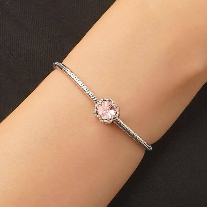 Gnoce Lucky Pink Four-leaf Clover Charm