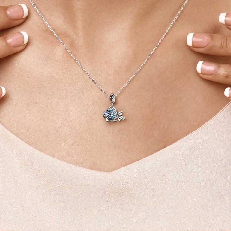 Gnoce Cheerful Fish Pendant Dangle Charm