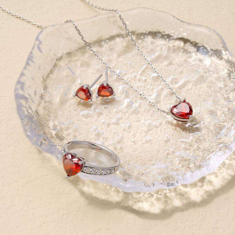 Gnoce Birthstone Heart Necklaces