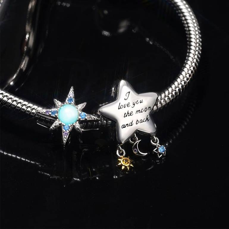 Gnoce Sparkling Glow-in-the-Dark Star Charm
