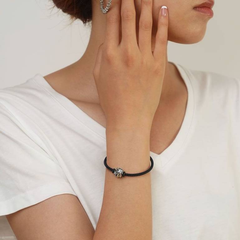 Gnoce Black Basic Bracelets with 2 Pieces of Stoppers