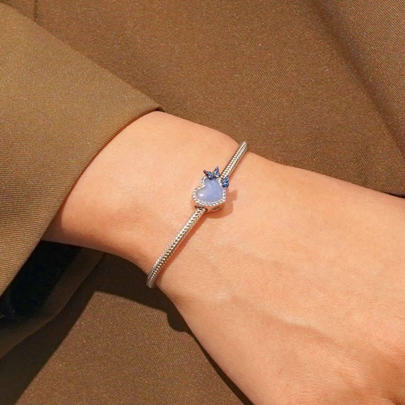 Gnoce Glow-in-the-dark Heart Butterfly Charm