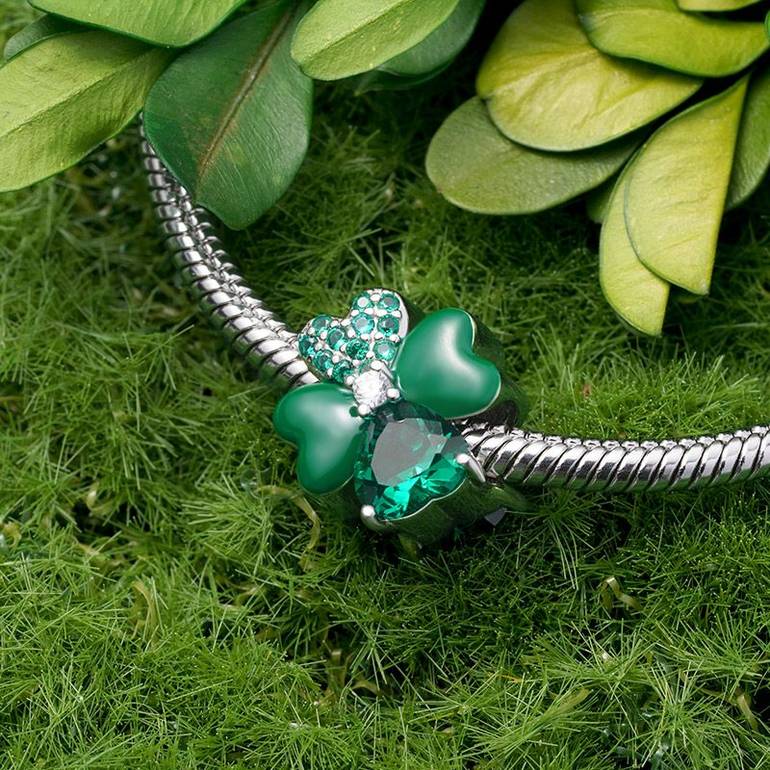 Gnoce Lucky Four Leaf Clover Charm