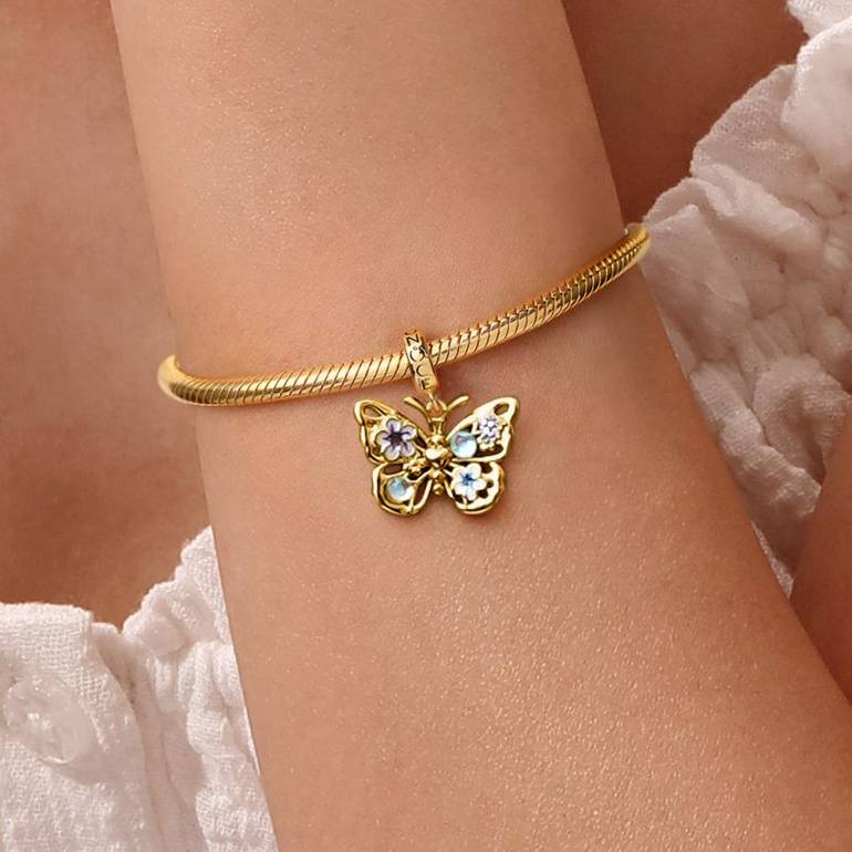 Gnoce 18K Gold Plated Sparkling Flying Butterfly Moonstone Pendant Dangle Charm