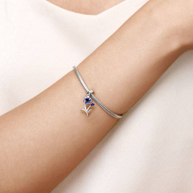 Gnoce Cornflower Pendant Dangle Charm