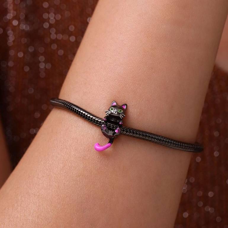 Gnoce Glow-in-the-Dark Pink Tail Black Cat Charm