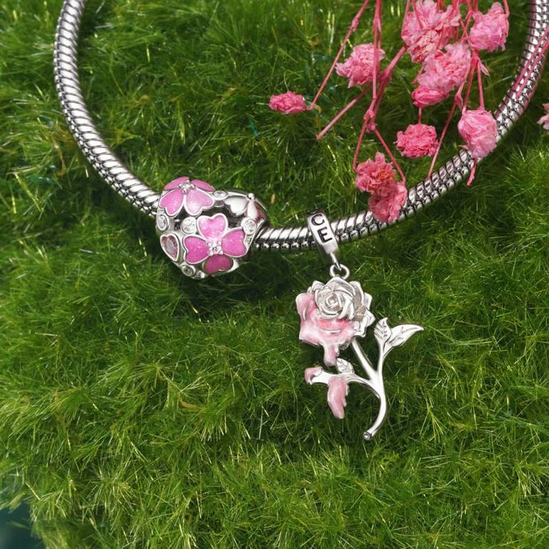 Gnoce Heart Pink Four Leaf Clover Charm