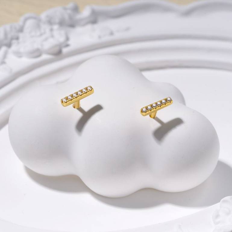 Gnoce Dainty Bar Stud Earrings