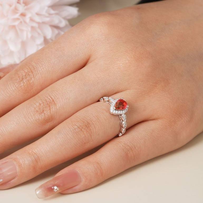 Gnoce Pear-cut Opal Promise Ring