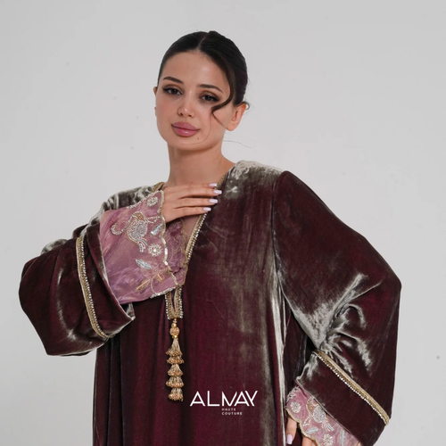 جلابية رمضانية من المخمل والشك