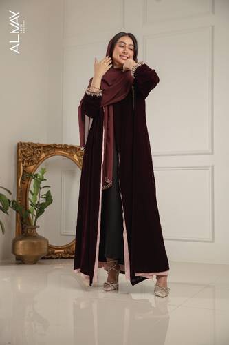 Maroon Velvet abaya with Shakk Pieces Bisht Cut