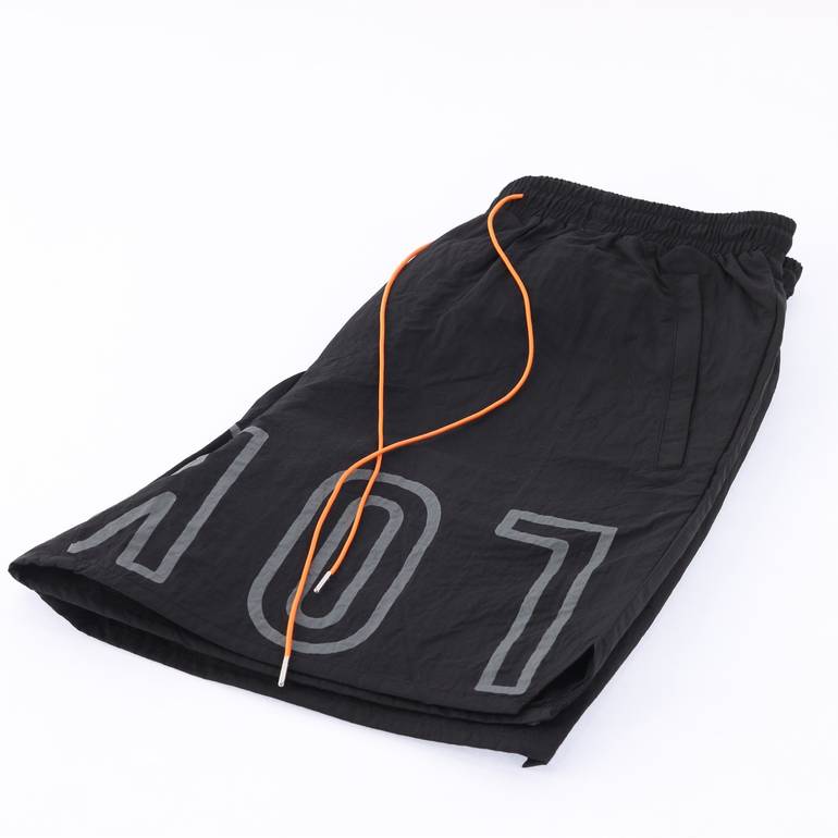 BLACK SHORTS