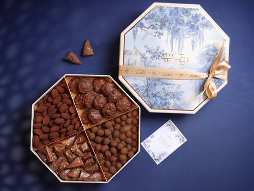 علبة هدايا العيد المتوسطة – كراميل