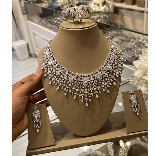 طقم زيركون ٥ قطع 