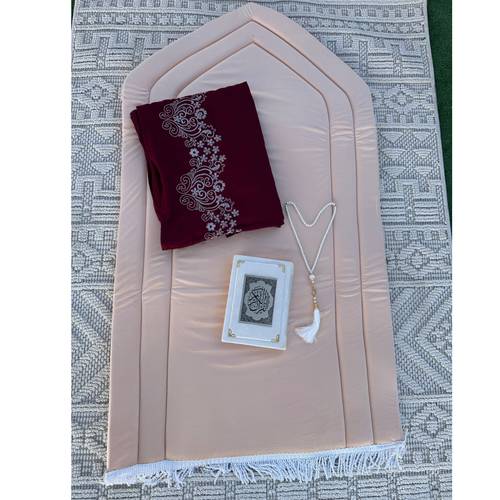 طقم صلاة اسفنج قطعتين سجادة وشرشف