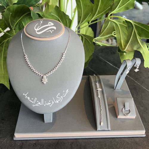استاند عقد العروس 
