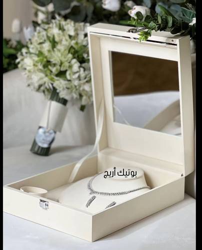 بوكس عقد عروس بمرايا