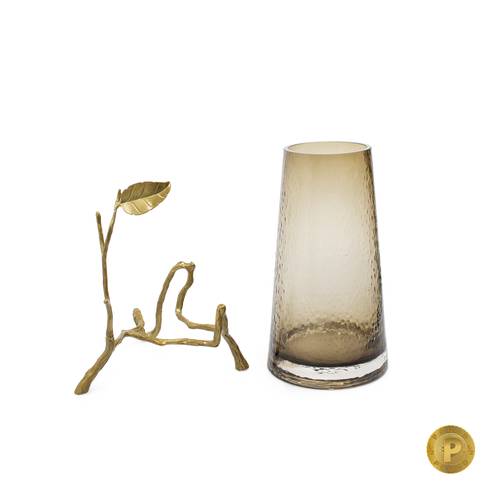 فازة زهور اغصان ورق الشجر