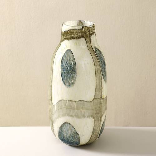 Luxury glass vase with blue mesh texture