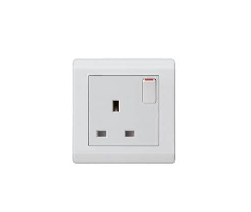 فيش 13Aمع مفتاح ابيض اولمو AULMO S2098DP