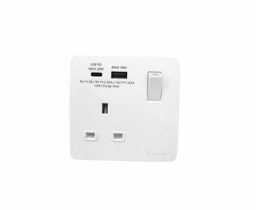فيش A13 مع USB A+C بانسونيك ابيض اوفيلا OVELLA  Panasonic