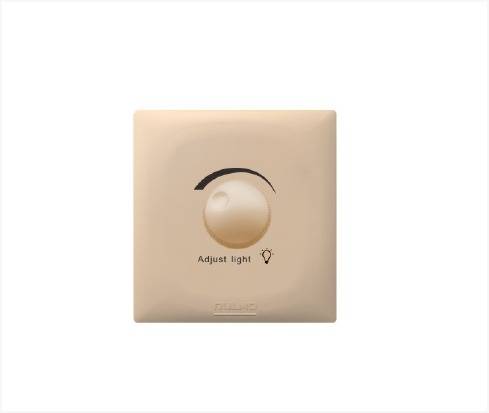 ديمر 100 واط بيانو ذهبي AULMO PLUS L8034