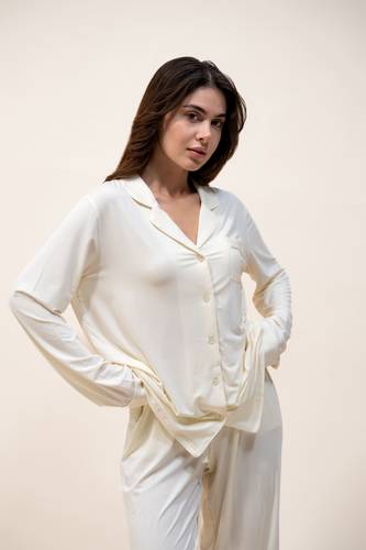 Long buttoned pajamas - the purity of the mist