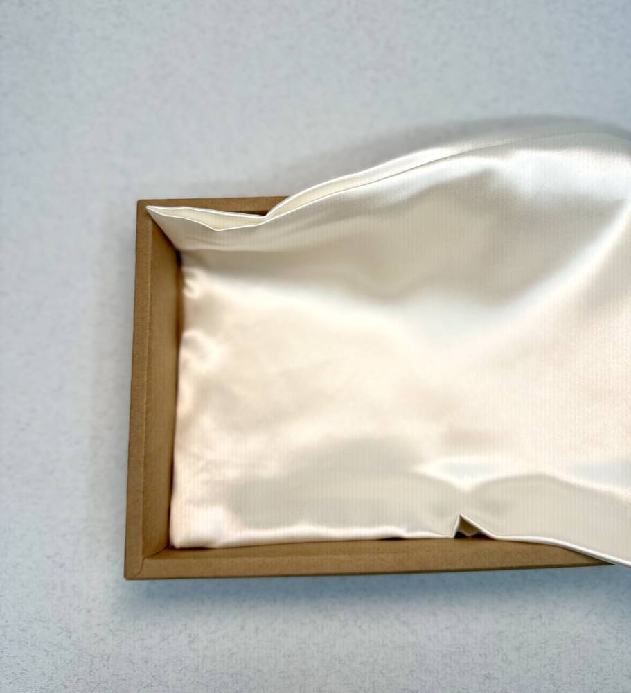  غطاء مخدة حرير ملبري ١٠٠٪ iSelect- 100% Pure Mulberry Silk Off-White 