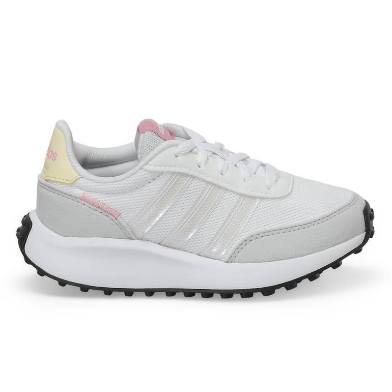 حذاء adidas بناتي ابيض