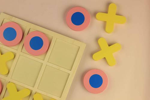 لعبتين (اكس او XO مع لعبة أم تسعة+مربعات المغناطيس 35 قطعة - مجموعة الحيوانات)