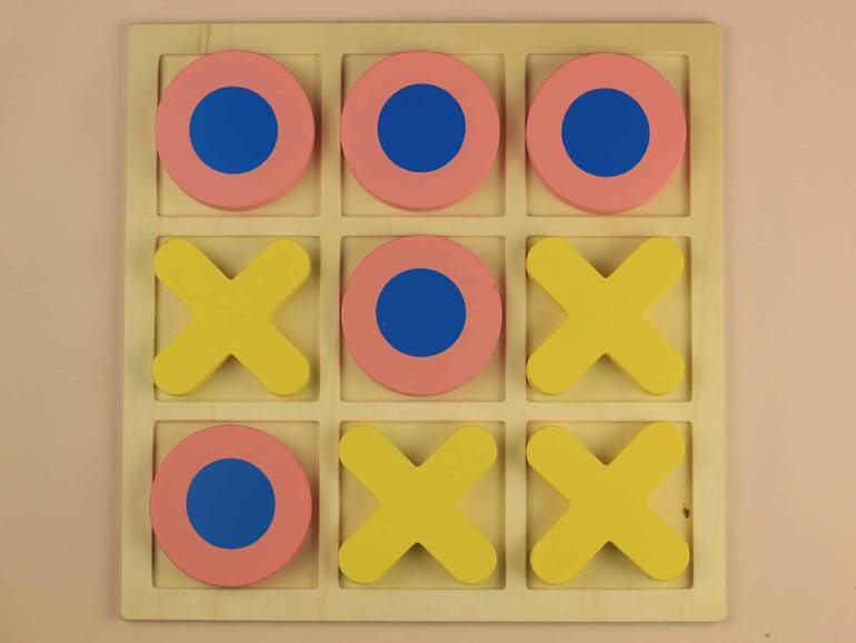 لعبة خشبية اكس او XO مع لعبة أم تسعة 