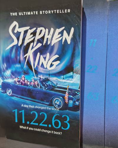 11.22.63: Stephen King Paperback  Spray Edge2012