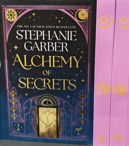 Alchemy of Secrets: The spellbinding new novel from the global No. 1 bestselling author of Caraval and Once Upon a Broken Heart Paperback Spray Edge 2025 by Stephanie Garber