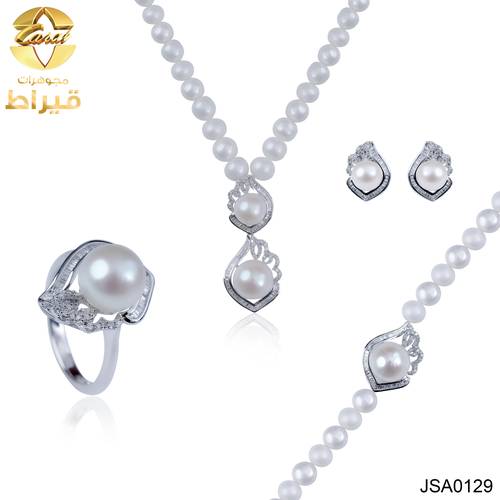 طقم لولو مع  ذهب ابيض و الماس عيار 18