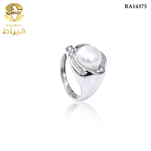 WOMEN'S 18K WHITE GOLD DIAMOND RING WITH PEARL