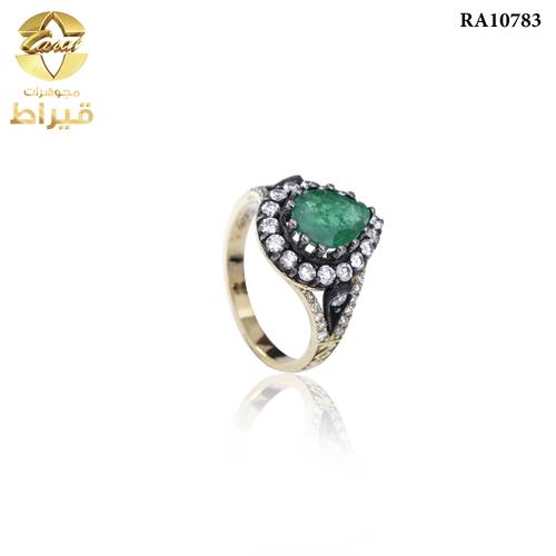 خاتم ذهب مع الماس مع زمرد عيار 18