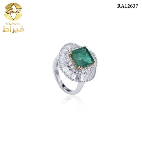 خاتم ذهب ابيض مع الماس مع زمرد عيار 18