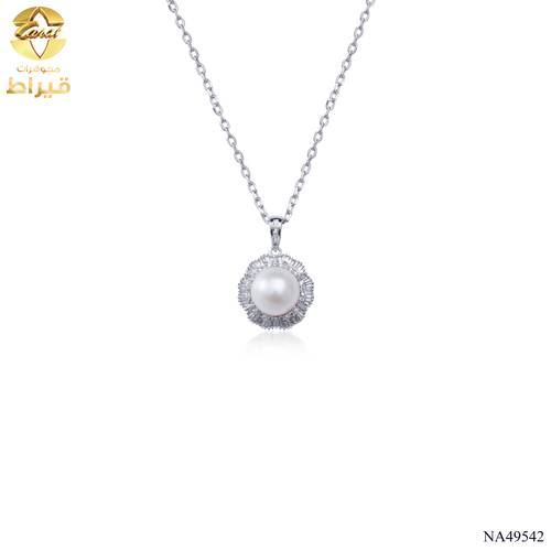  عقد ذهب مع الماس و لولو عيار 18