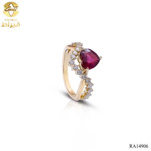  خاتم ذهب مع الماس زراعي و ياقوت عيار 18