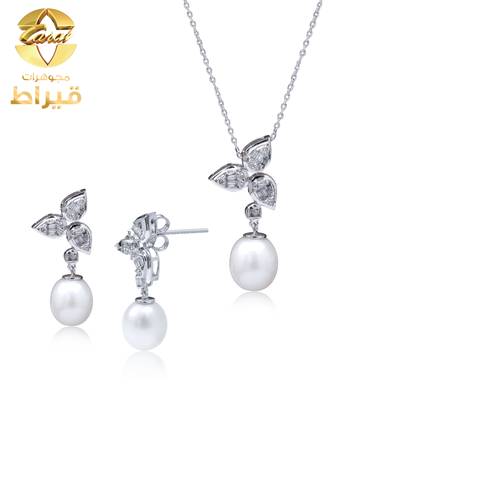  عقد و حلق الماس و ذهب عيار 18
