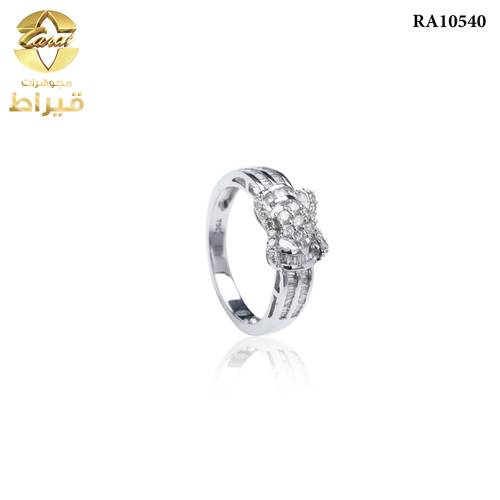 خاتم  ذهب ابيض مع الماس عيار 18