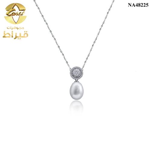  عقد ذهب مع الماس و لولو عيار 18