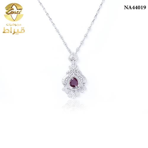 عقد ذهب ابيض مع الماس و ياقوت عيار 18