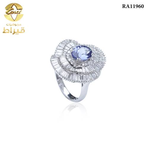 WOMEN'S 18K WHITE GOLD DIAMOND RING WITH TANZANITE