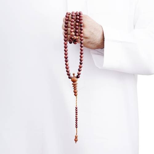 سبحة من خشب الورد