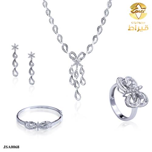 طقم  ذهب ابيض مع الماس عيار 18