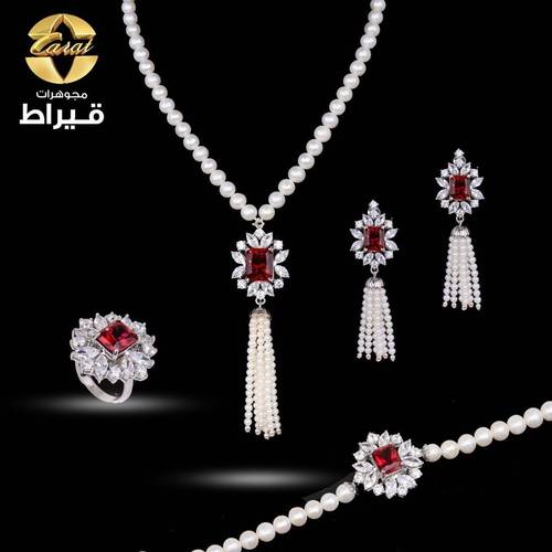 طقم فضة مع لولو و ياقوت صناعي 