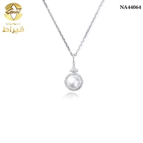 عقد ذهب مع الماس و لولو عيار 18